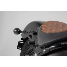 Soporte lateral derecho SW Motech SLH para Harley-Davidson Street Bob/ Slim/ Standard
